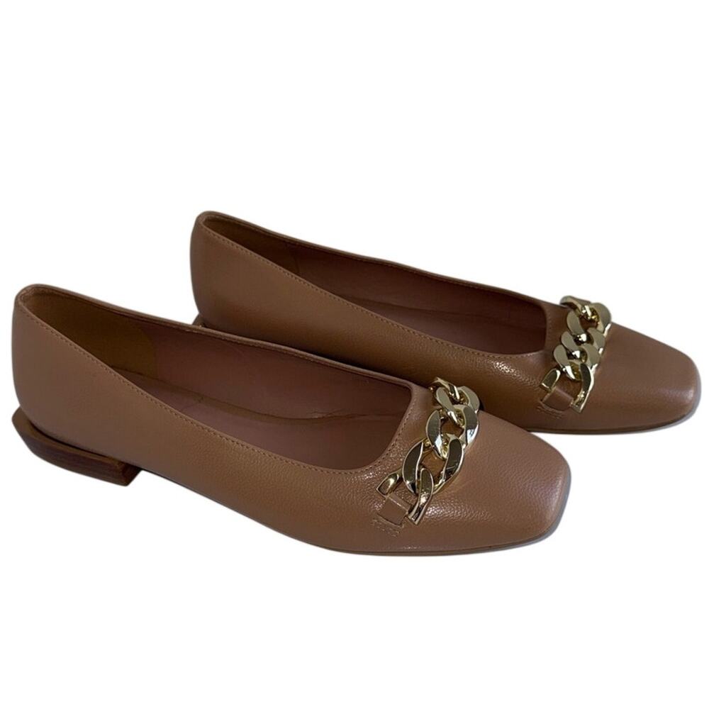 LINEA PAOLO Classic Chain-Accent Women's Interview Outfits Flats in Tan 6.5
